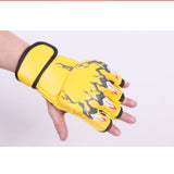 Thickened Women Men Boxing Gloves Half Finger MMA  Sanda Punching Professional Combat Muay Thai kick Boxing Gloves Q
